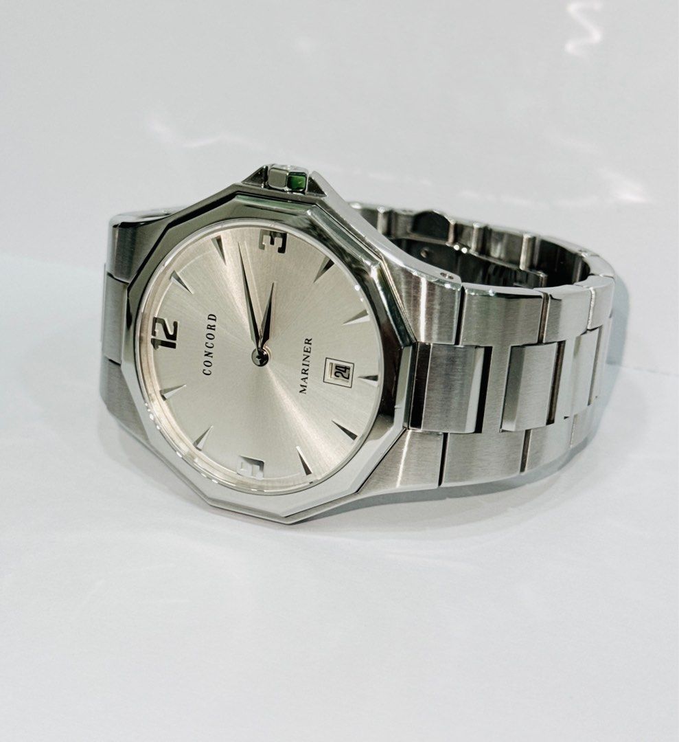 Concord Mariner 40mm Quartz Watch W0803 Men s Fashion Watches Accessories Watches on Carousell