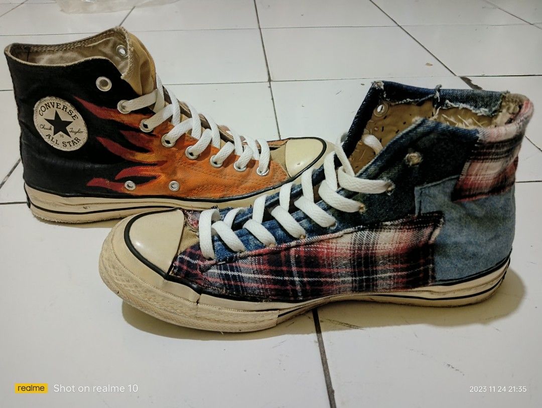 Converse size 43 Fesyen Pria Sepatu Sneakers di Carousell