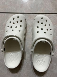 Crocs 洞洞鞋