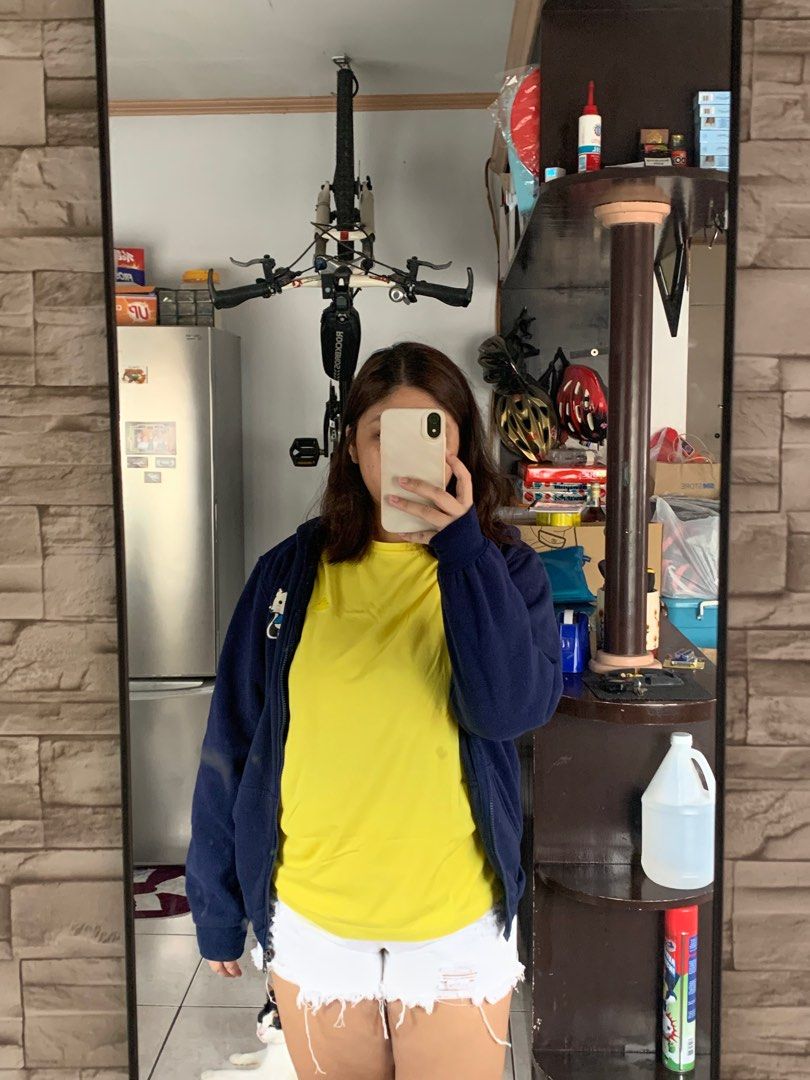 Dark Blue Jacket (Category: Coats, Jackets and Outerwear) located in Las Pinas. Submitted by l0vewave (Listing ID 1267449387, Image 1). Description: dark blue jacket - xl on tag - makapal.