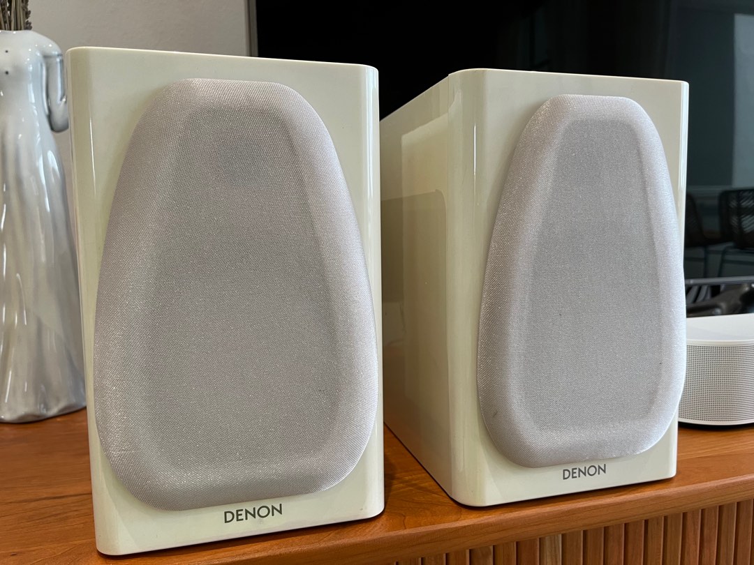 Denon bookshelf speaker pair SCN8, Audio, Soundbars, Speakers