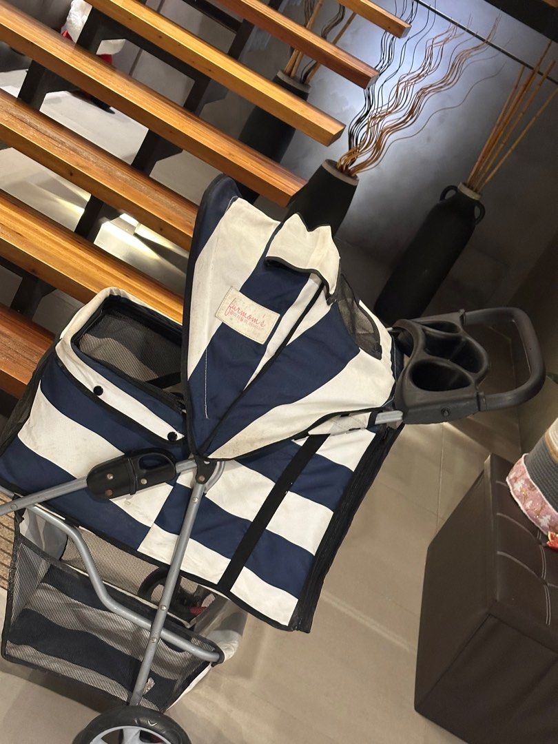 Dog Stroller (Category: Homes & Other Pet Accessories) located in Baguio. Submitted by kimstyleessentials (Listing ID 1267540777, Image 2). Description: Brand : Furmom (Korea) Excellent quality Can fit Small - Medium sized dogs Signs of usage but in excellent condition.