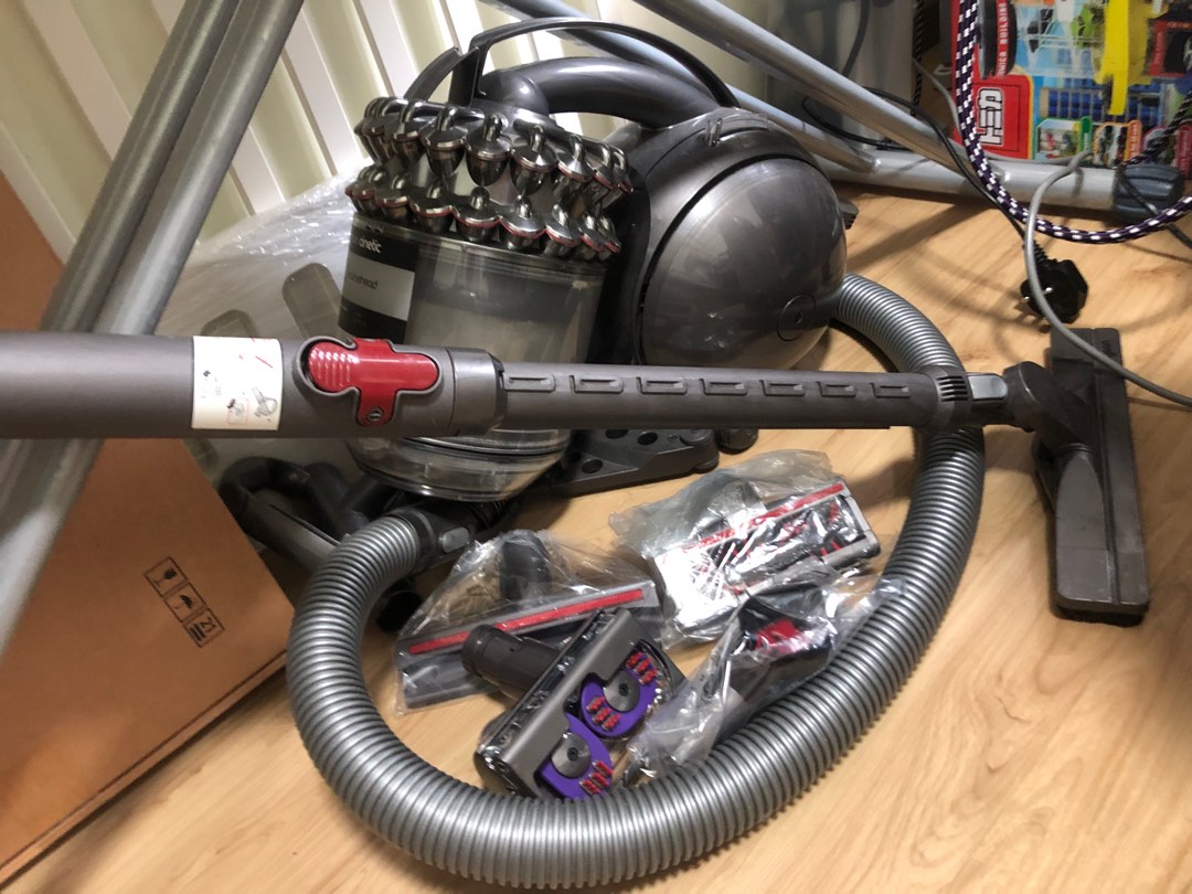 Dyson Dc52 Vacuum, TV & Home Appliances, Vacuum Cleaner & Housekeeping