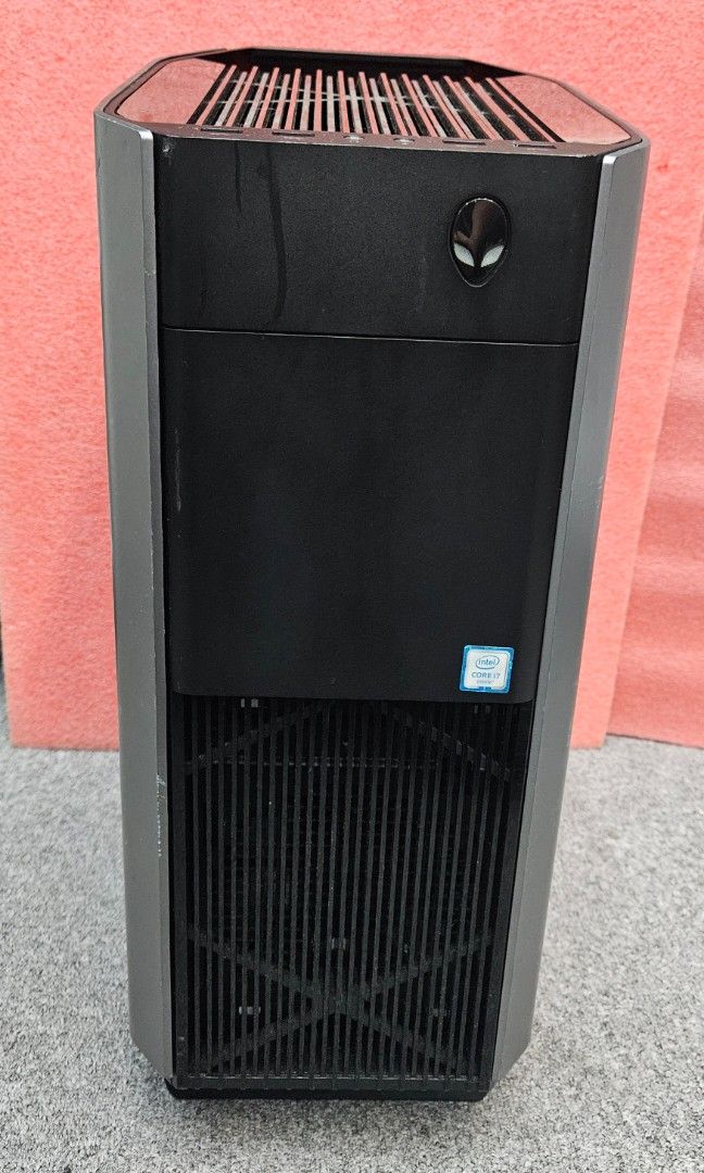 新淨，Alienware Aurora R5，Intel i7-6700 CPU，16G Ram，256G NVMe