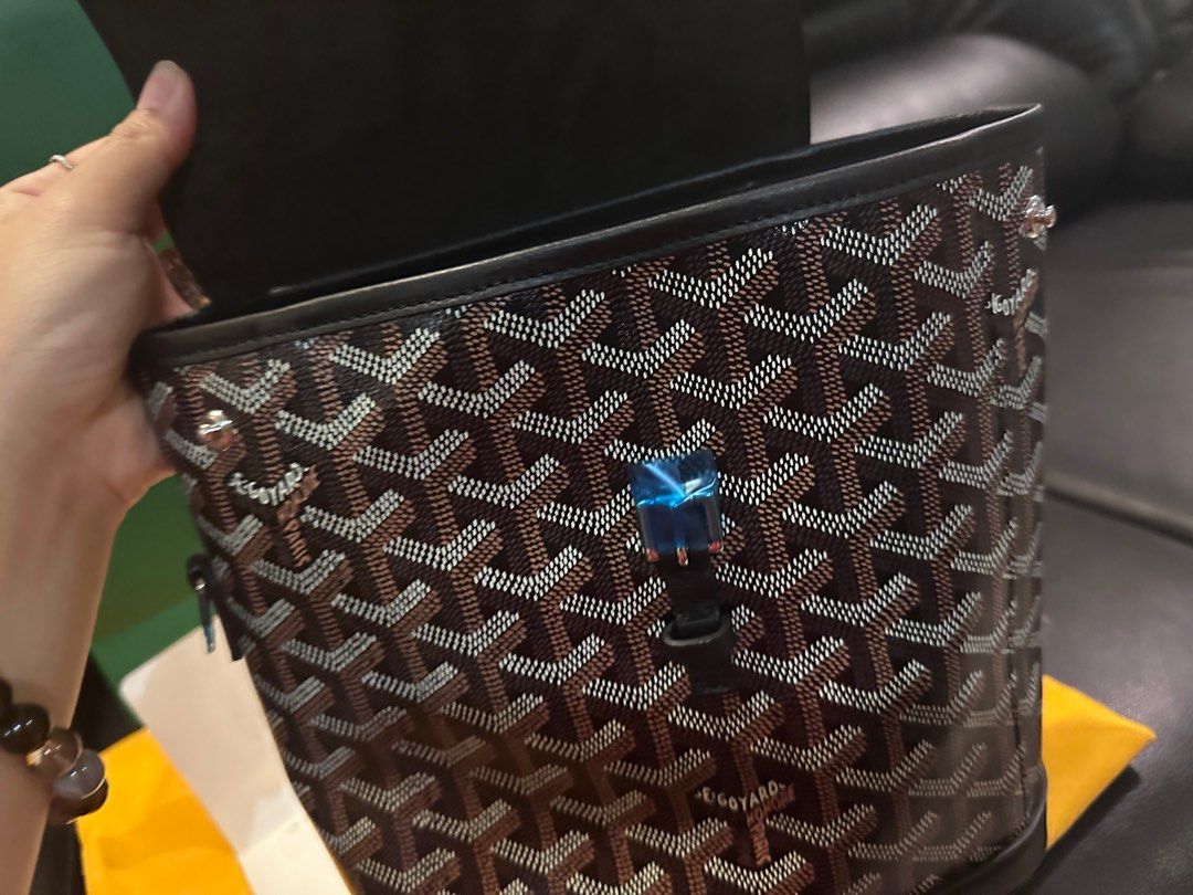 Goyard Alpin (Category: Luxury Bags & Wallets) located in Manila. Submitted by tw.declutters (Listing ID 1267157701, Image 3). Description: .