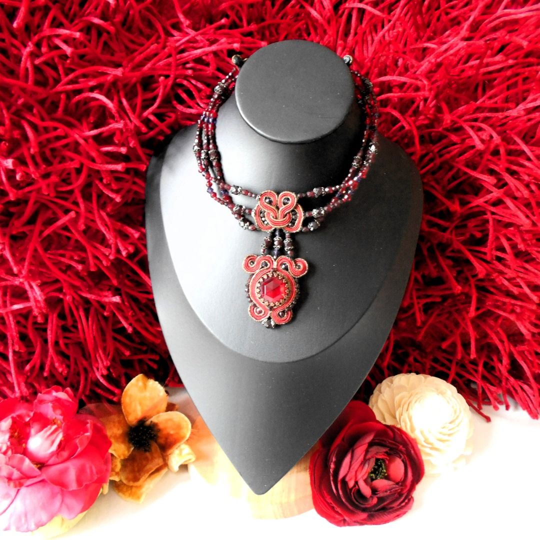 Red online gold jewelry