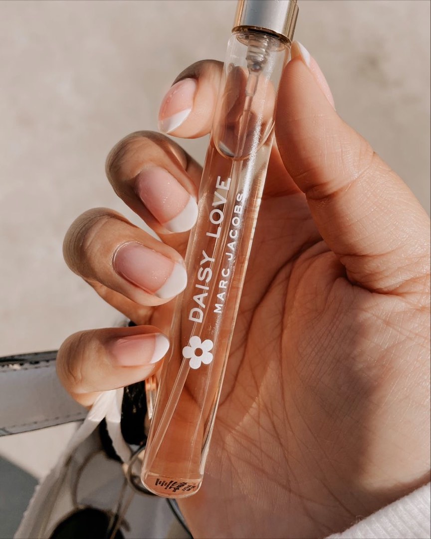 Daisy love sale marc jacobs harga