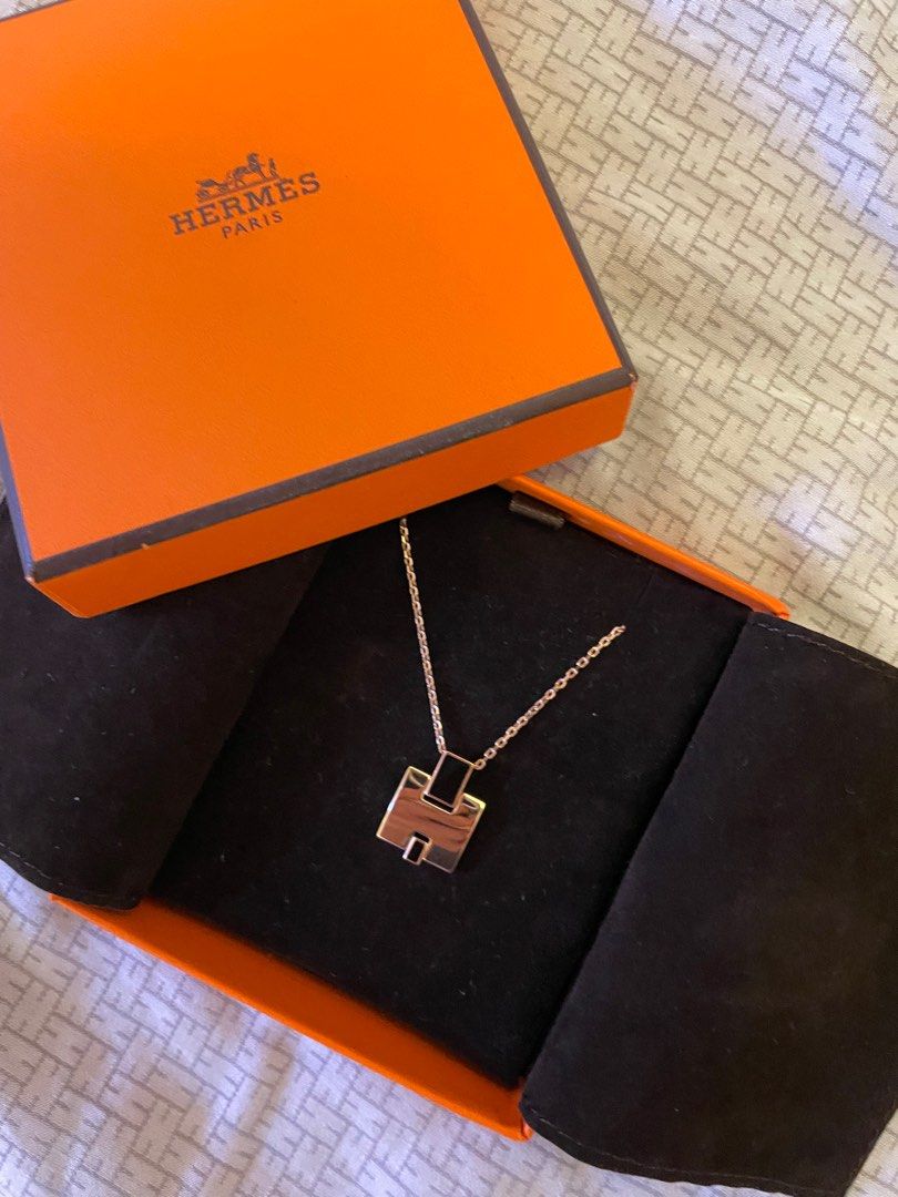 Hermes eileen pendant rose gold top