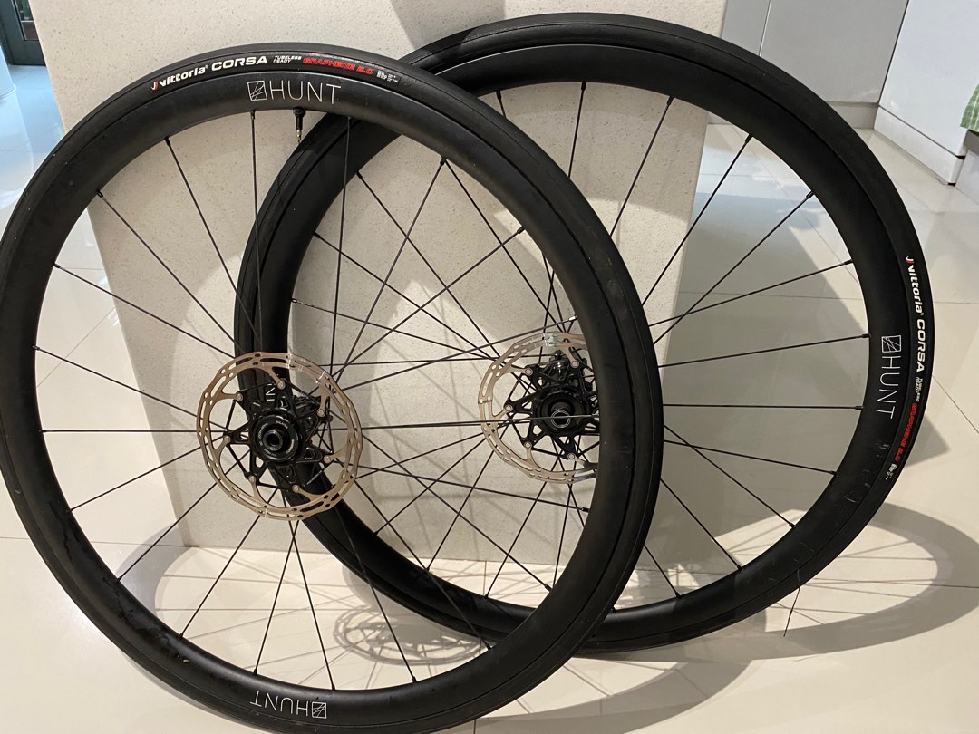 hunt 30 carbon aero disc