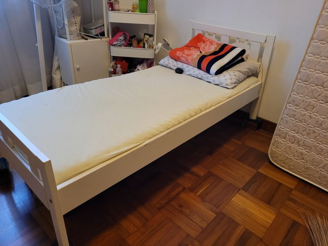 Ikea kritter shop bed