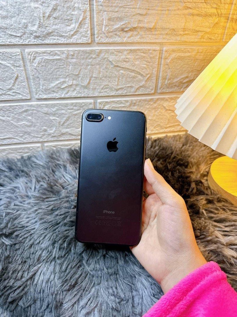 iPhone 7plus 128gb (Category: iPhone 7 Series) located in Manila. Submitted by TekiCashGadgetsph (Listing ID 1267389738, Image 1). Description: (FU) Open-line, any sim working (worldwide) - Guaranteed original iPhone not fake/copy Complete accessories with box Secondhand Good as new not abused! Presentable •Original Lcd • no issue hidden issues • no apple id / iCloud id • Good batthealth • Good cam front/back • Good Performance • Good touch id • 