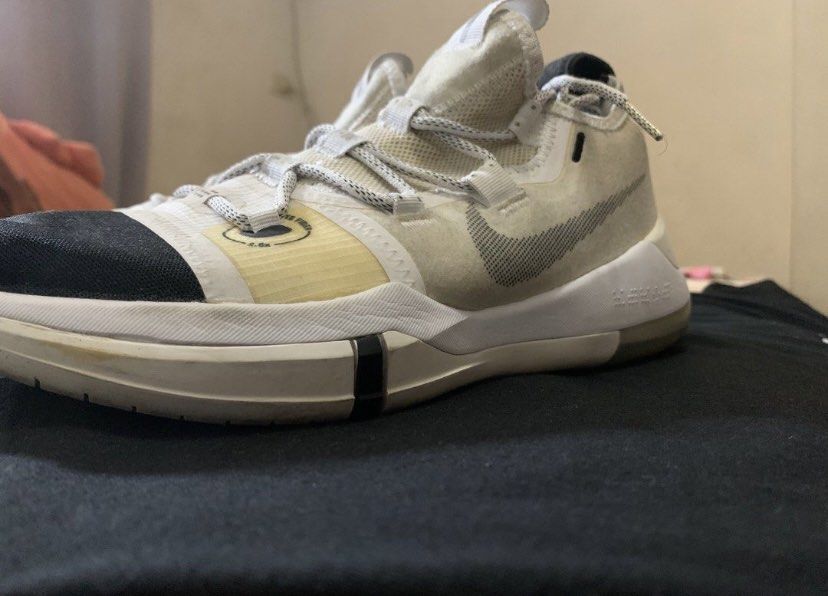 KOBE AD EXODUS YIN YANG
