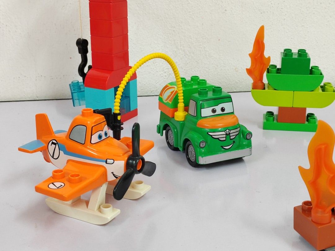 Duplo dusty top