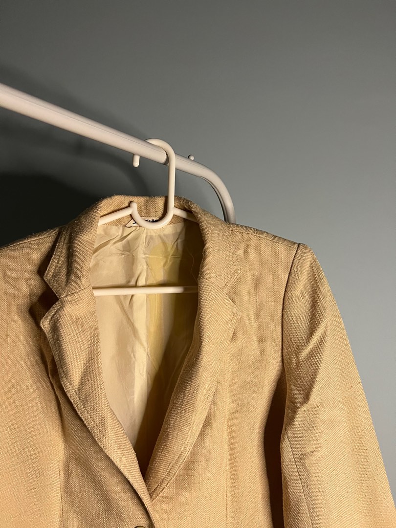 LIGHT YELLOW BLAZER, Women's Fashion, Coats, Jackets and Outerwear on