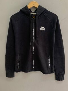 (Category: ) located in . Submitted by Thrift_Store17 (Listing ID 1267473927, Image 1). Description: .