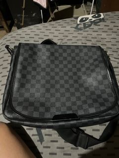 FASTBREAK New Authentic Louis vuitton Lv Mens Damier Graphite District PM  Sling Messenger Bag, Luxury, Bags & Wallets on Carousell
