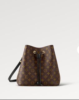 Louis Vuitton Lockme Shoulder bag 393410