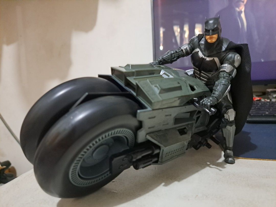 Mcfarlane Batcycle the Flash Movie, Hobbies & Toys, Toys & Games on ...