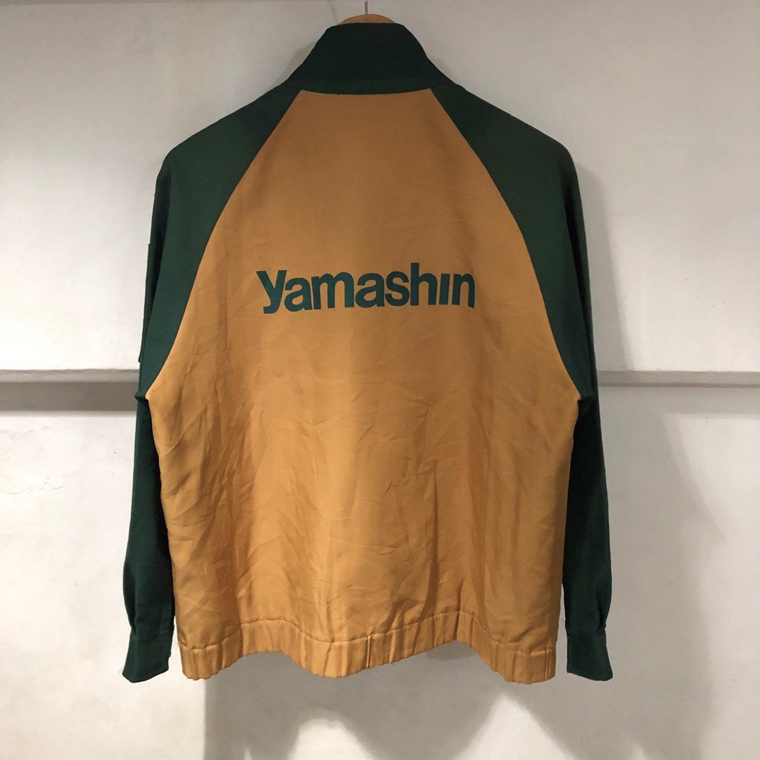 Men’s Jacket (Category: Coats, Jackets and Outerwear) located in Manila. Submitted by etcetero (Listing ID 1267513530, Image 2). Description: Flaw/s: - May mga paisa-isang himulmol - Stains *Kindly check all photos DIMENSIONS Width: 24” Length: 25” Sleeves: 28”.