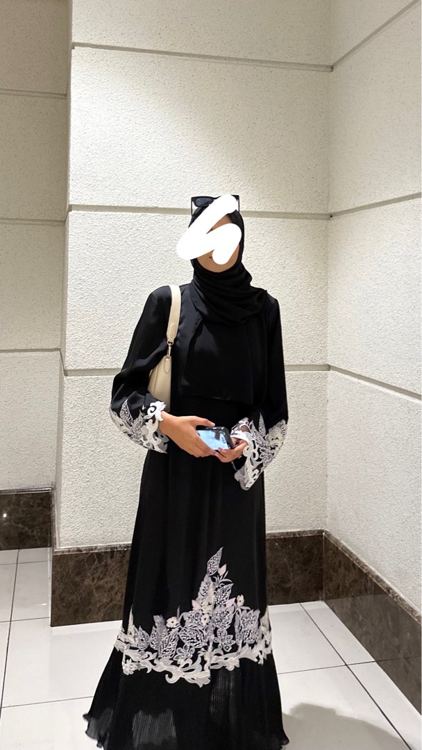 Minaz Abaya ayanaa petite black size m