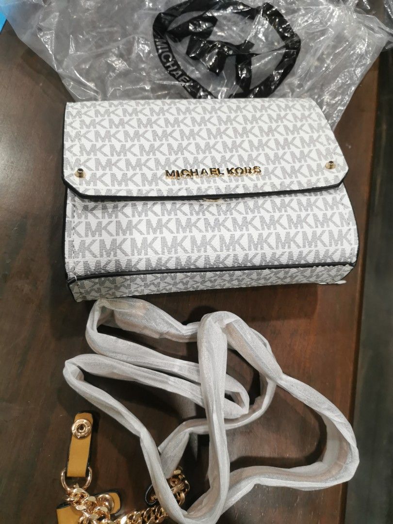 Mk white sling 2025 bag
