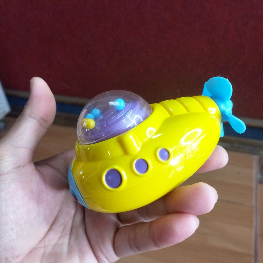 Munchkin Undersea Explorer Preloved Plastic Bath Toy Bayi