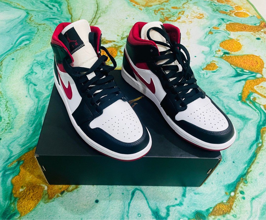 Red toe jordan 1 top