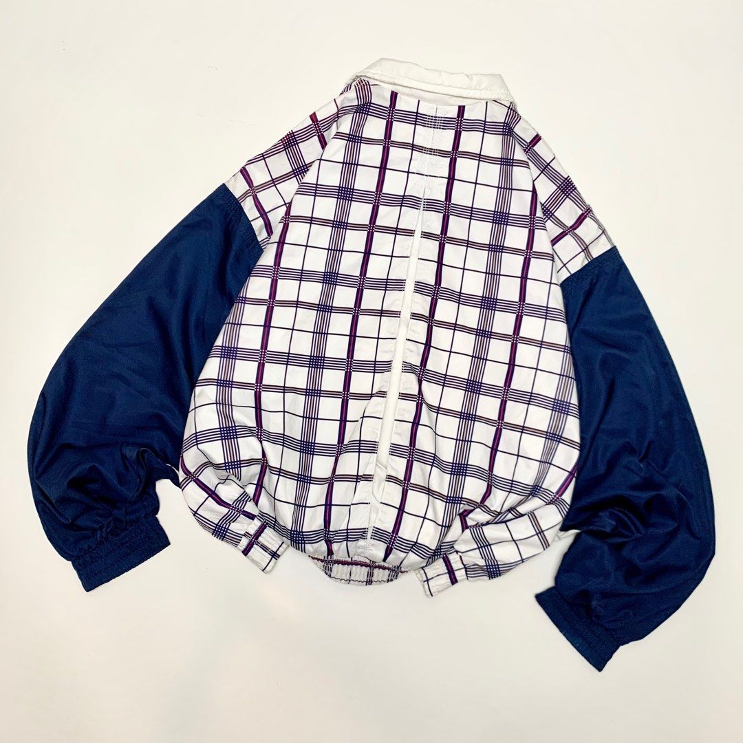 Nike court vintage, Fesyen Pria, Pakaian , Baju Luaran di Carousell