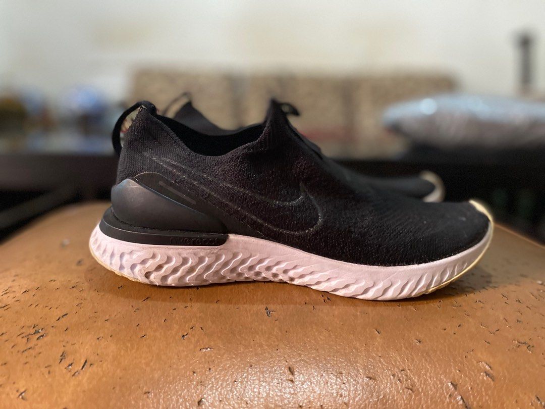 harga sepatu nike epic react flyknit original