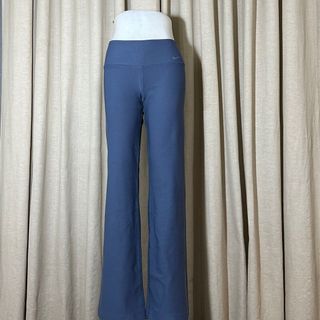 Nike Flare Legging | legging yoga