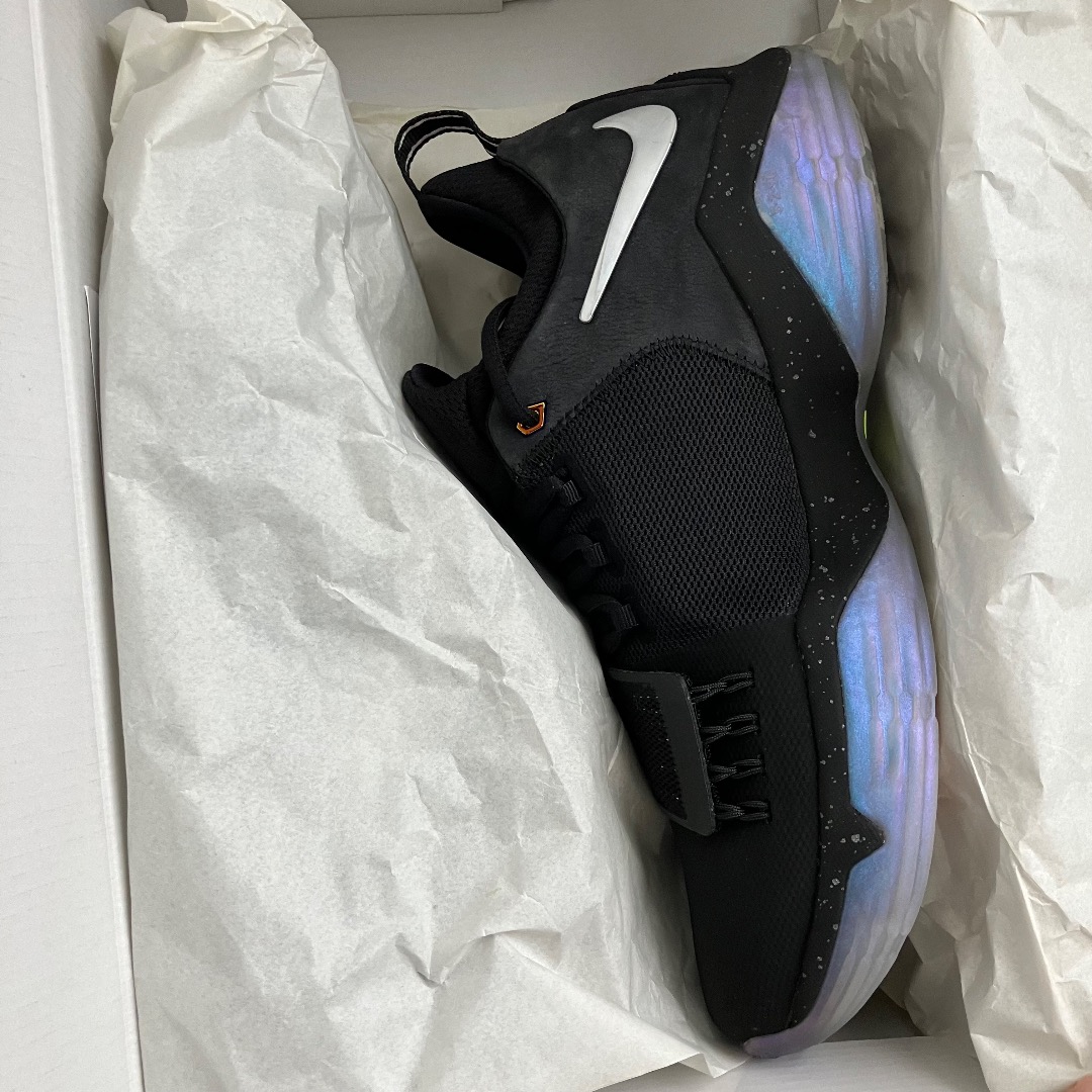 Nike pg 13 silver deals