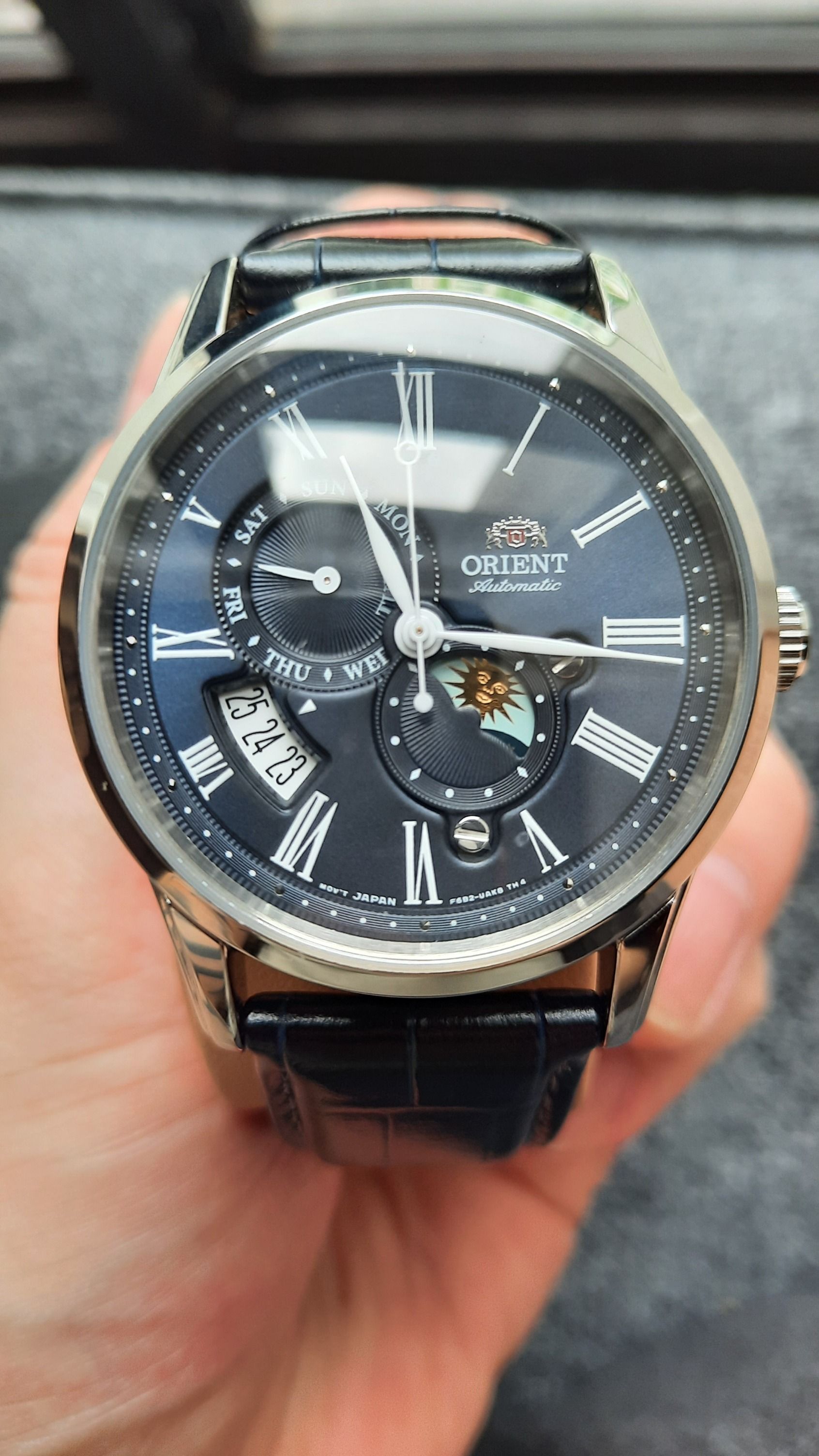 Orient Sun and Moon V3 RA AK0011D10B automatic watch 42.5 mm dark blue like new