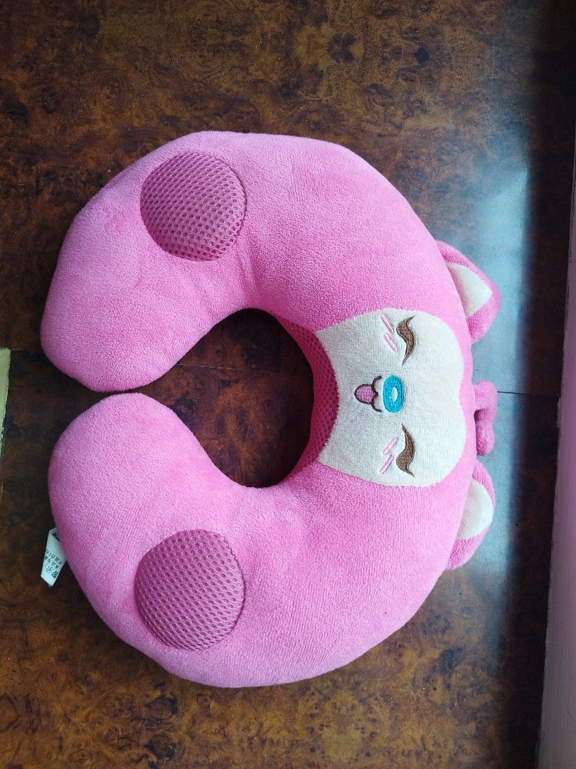 Travel pillow store with speakers