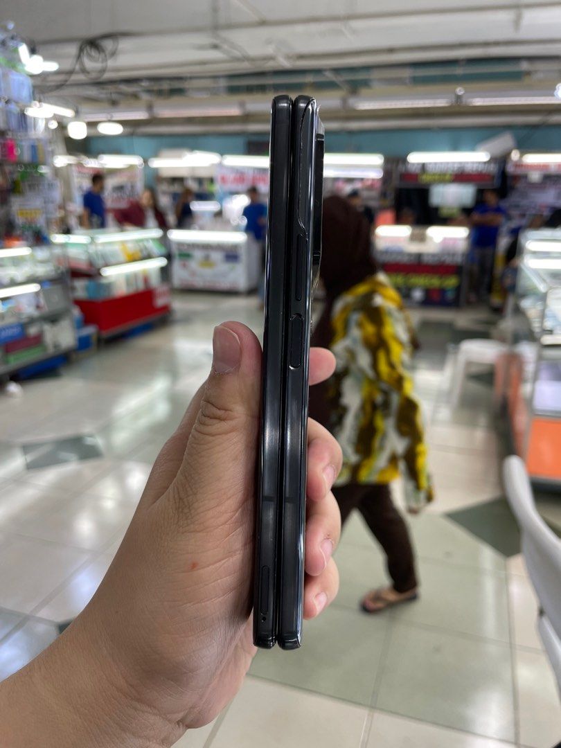 SAMSUNG FOLD 2 12/256 DUALSIM OPENLINE NTC APPROVED (Category: Samsung) located in Pasig City. Submitted by fairgadgetshop (Listing ID 1267473767, Image 3). Description: OPEN FOR SALE, SWAPPING OR TRADE-IN WE ARE BUYING PRELOVED OR BRANDNEW (EVEN BY BULK) ALL KINDS OF GADGET LAPTOP, IPHONES, ANDROID SMARTPHONES, APPLE WATCH, IPAD ETC. MESSAGE US FOR MORE INFO.✨🧡 (RFS: BUY & SELL) Selling Preloved: SAMSUNG FOLD 2 12/256 DUALSIM OPENLINE NTC APPRO