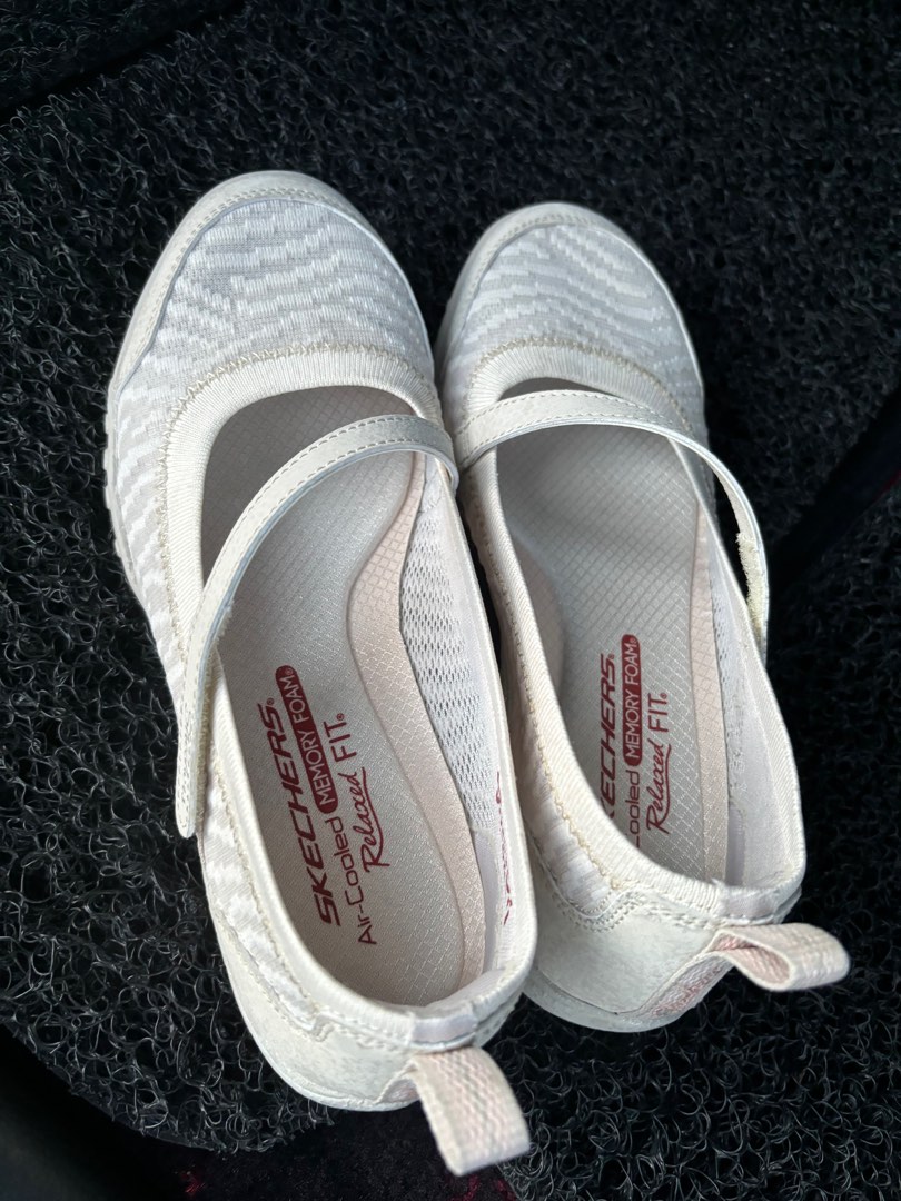 Skechers air cooled sale memory foam gray