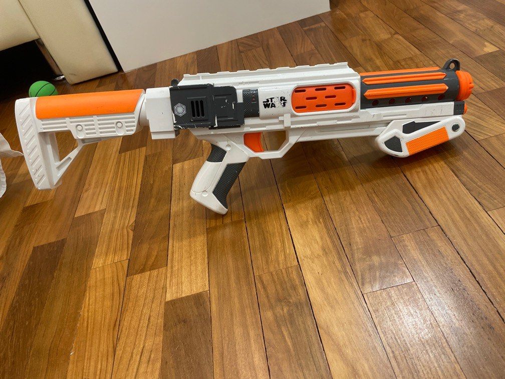 Star Wars Nerf Episode VII First Order Stormtrooper Deluxe Blaster