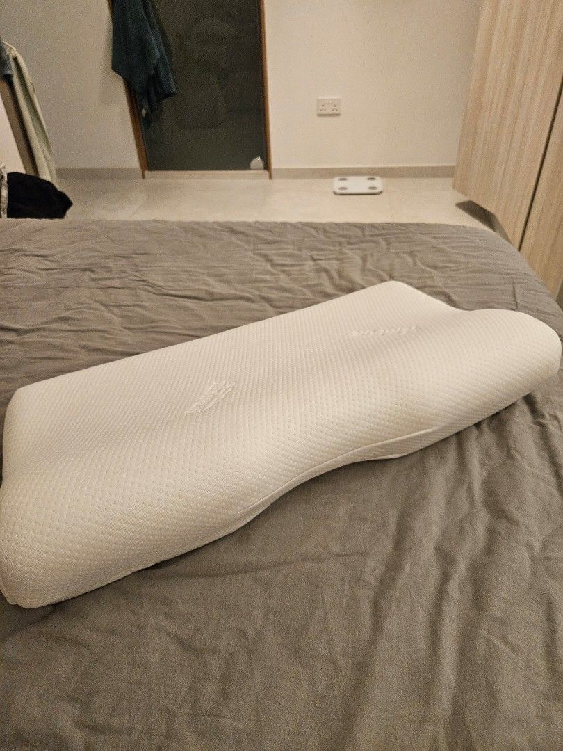 TEMPUR MILLENNIUM PILLOW, Furniture & Home Living, Bedding & Towels on