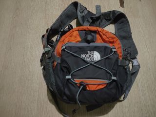 The North face belt bag back pack