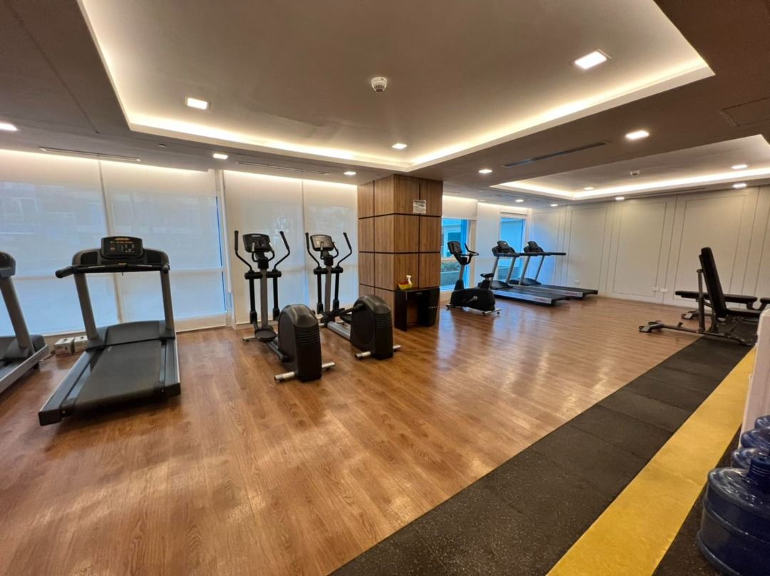 time square west rent to own rfo condo in bgc near st lukes grand hyatt