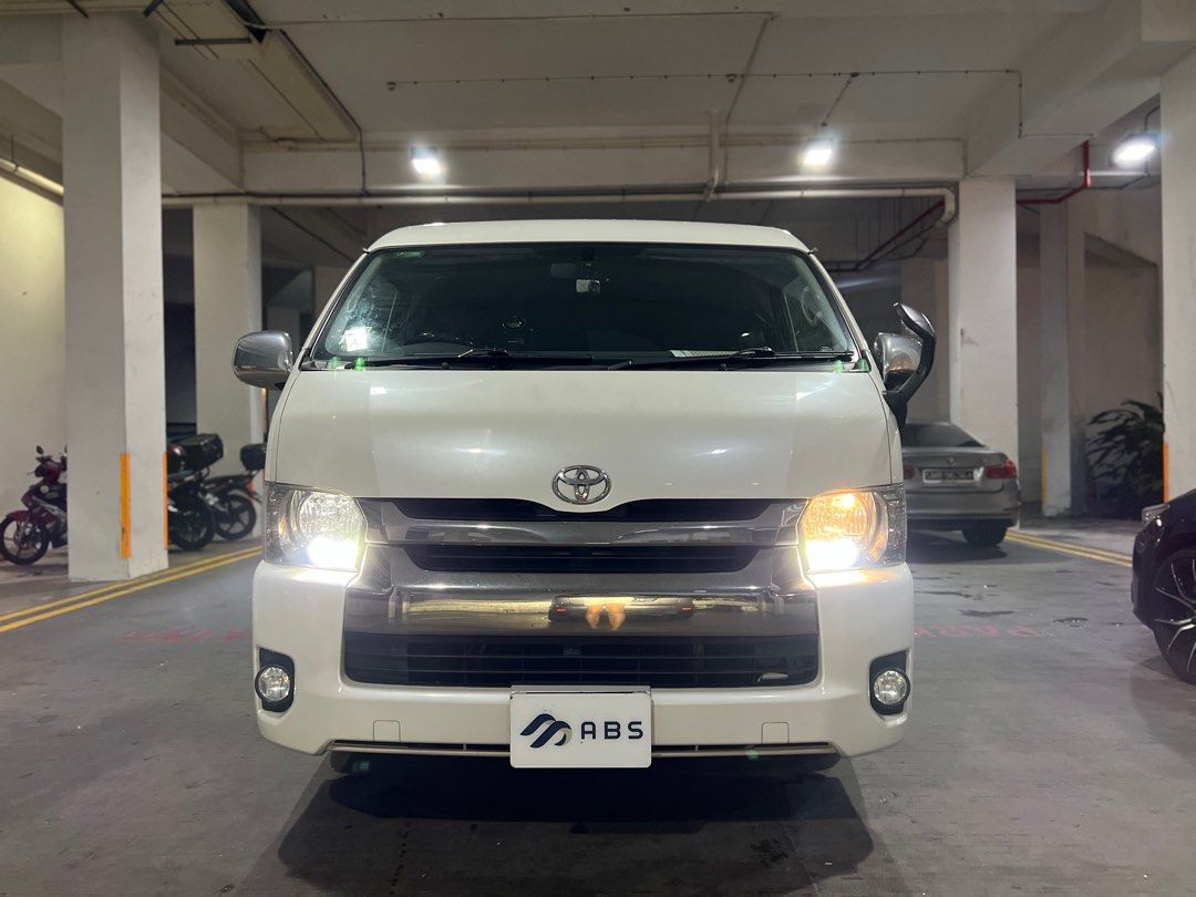 Toyota Hiace Mid Roof Diesel 3.0 Super GL Euro VI A Cars