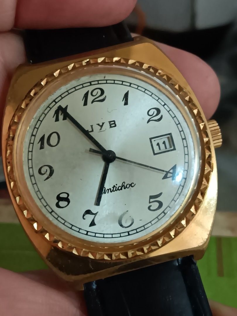 Yee wind outlet watches