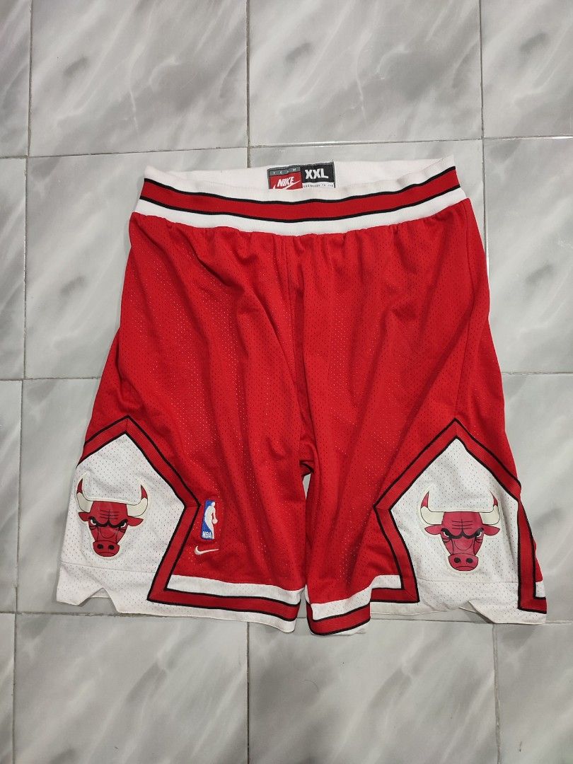 Vintage chicago hot sale bulls shorts