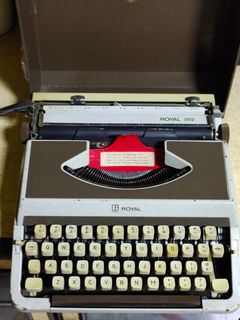 (Category: ) located in . Submitted by retro8888 (Listing ID 1267433792, Image 1). Description: .
