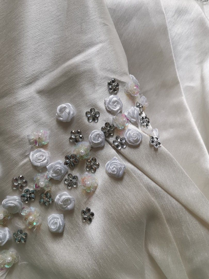 White long dress (Category: Babies & Kids Fashion) located in Paranaque City. Submitted by hurlyshell (Listing ID 1267406161, Image 2). Description: My daughter's personal preloved gown Best fit for 4 years old Used once Elegant Pearl white color (shiny) *BPI/Gcash *shipping via Grab /Lalamove c/o buyer.