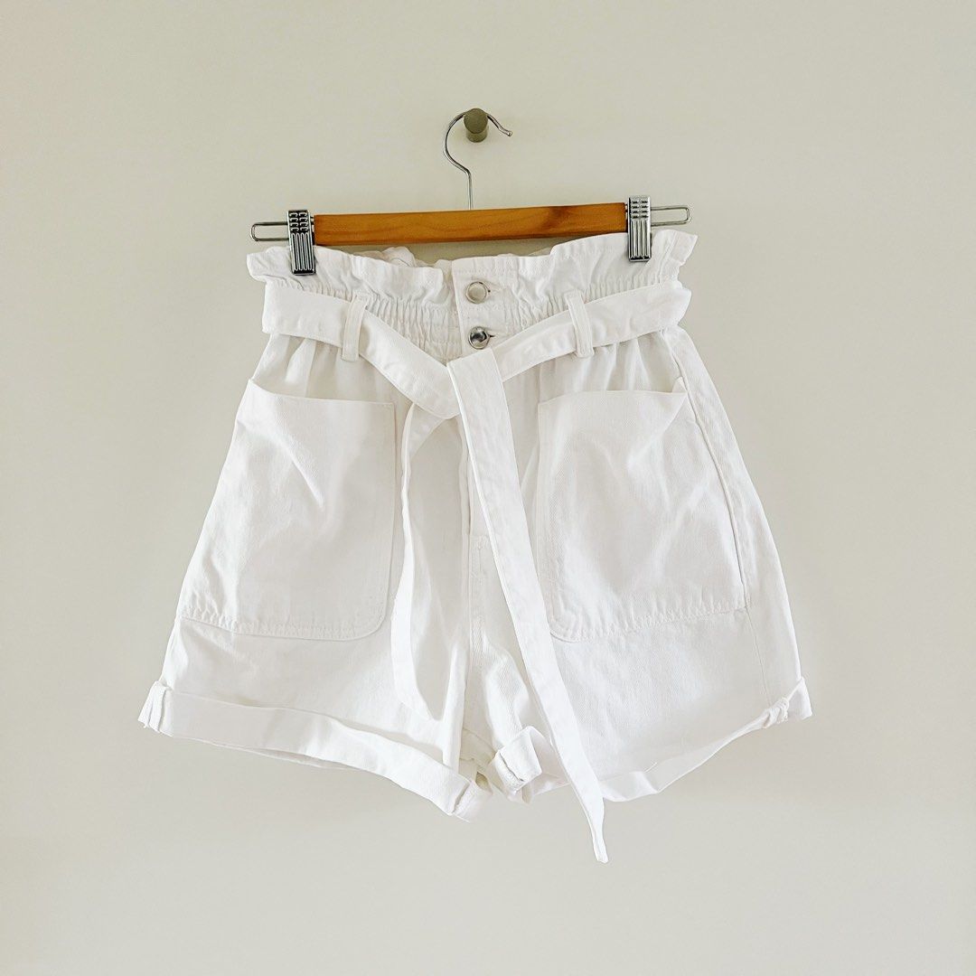White shorts cheap with belt