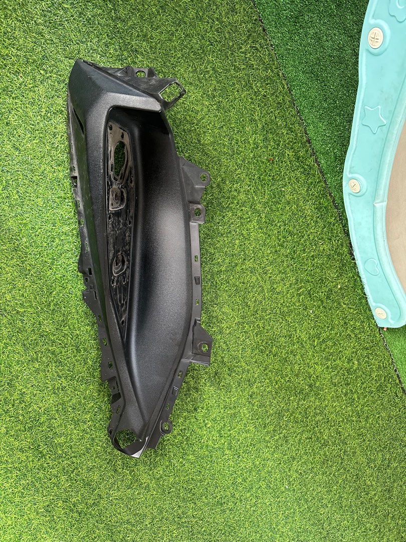 Xmax floorboard, Motorcycles, Motorcycle Accessories on Carousell