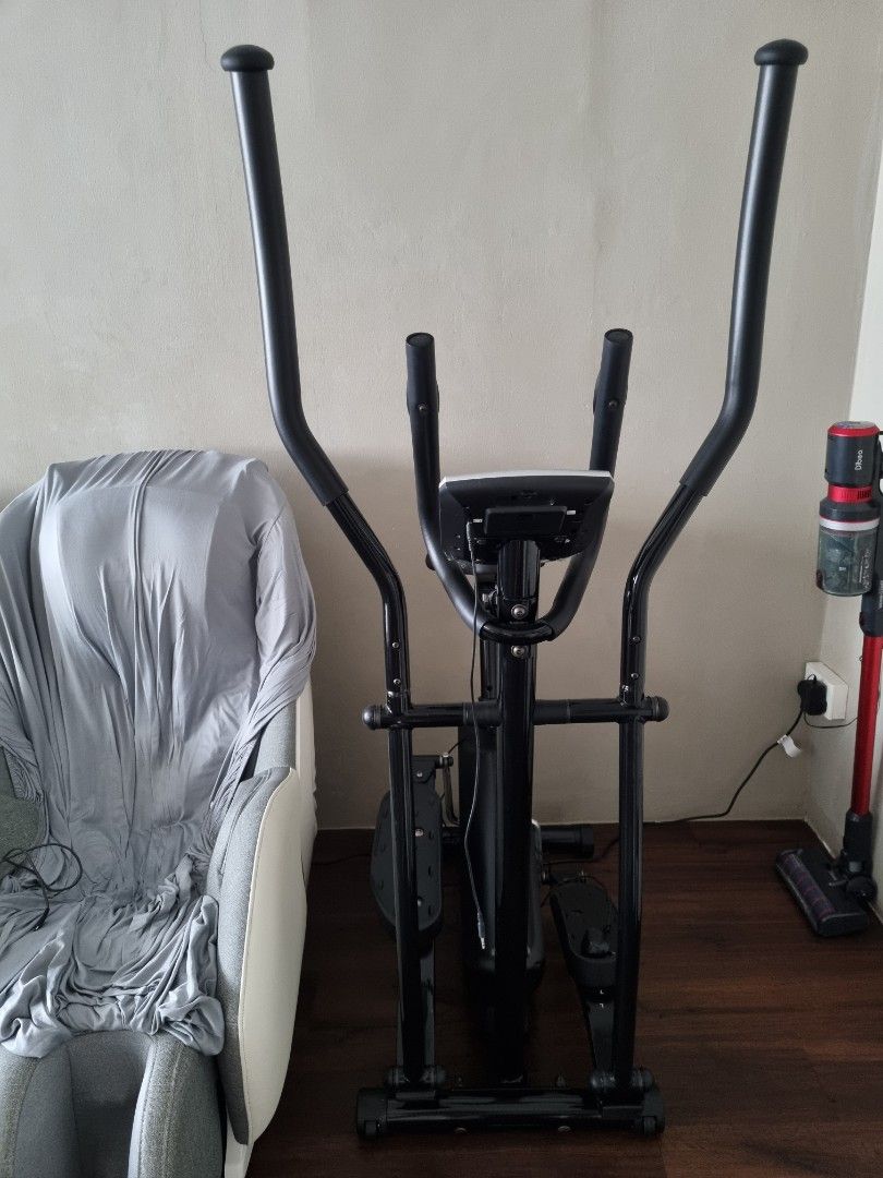 XTERRA EU150 HYBRID ELLIPTICAL UPRIGHT BIKE Retail price 499