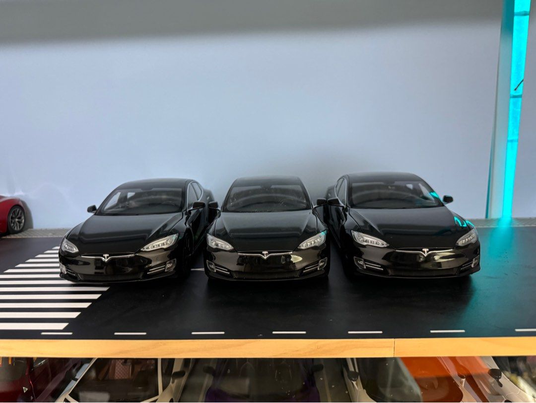 Tesla model s diecast car hot sale