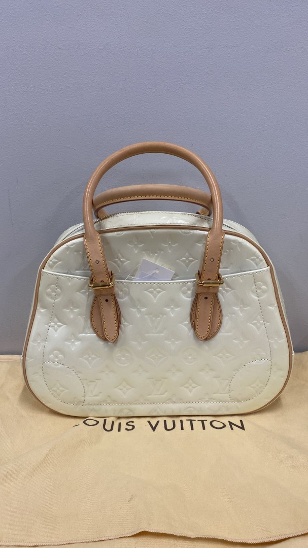 Auth Louis Vuitton Vernis Leather Summit Drive Boston Bag Red M93513  5F230240