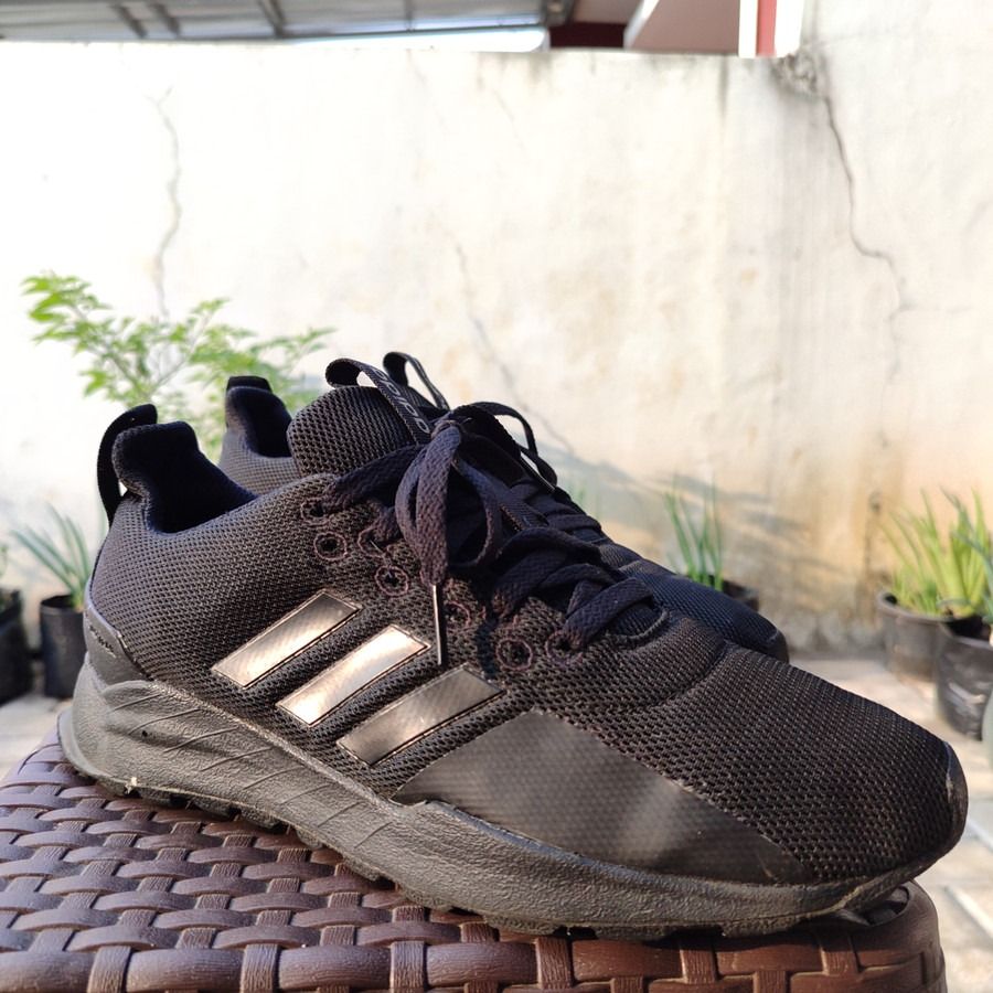 Adidas questar trail shop